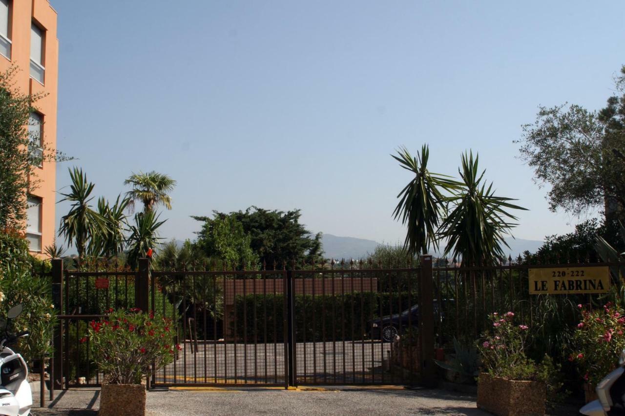Studio Le Fabrina Riviera Ница Екстериор снимка